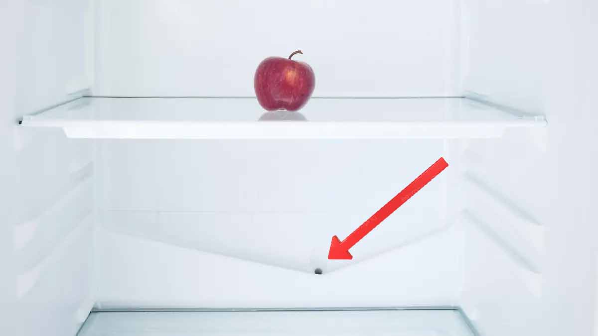 Loch im Kühlschrank